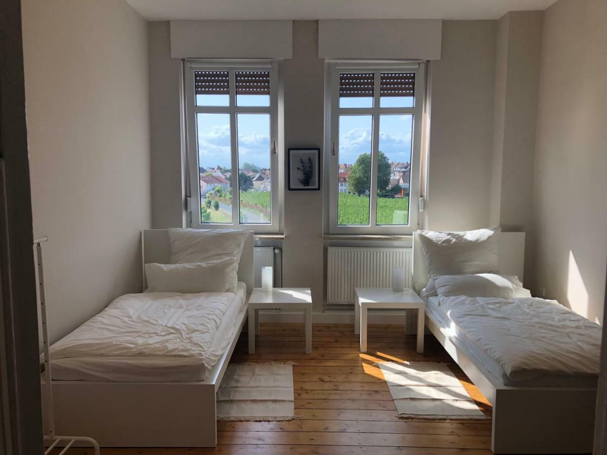 Luxe Apartment Am Rhein Вормс Екстер'єр фото